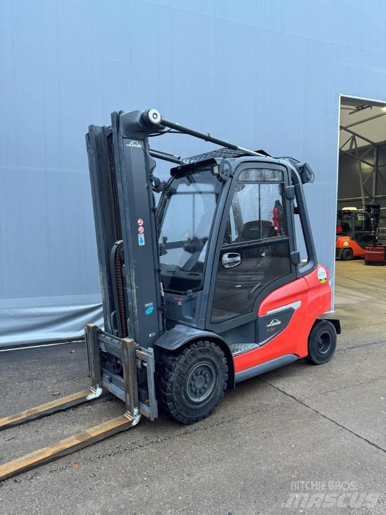 Linde H30D Дизельные погрузчики