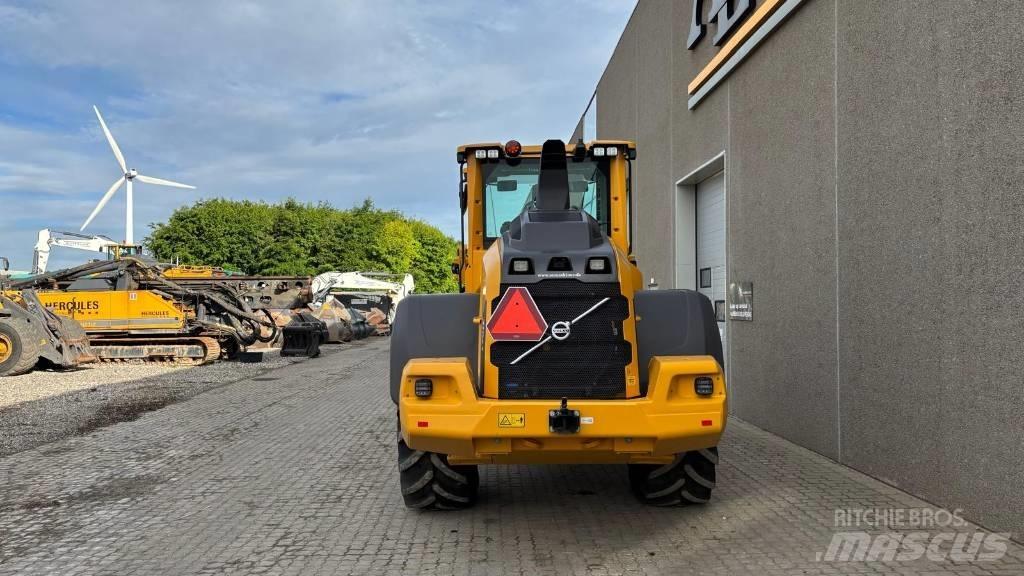 Volvo L 70 H Фронтальные погрузчики