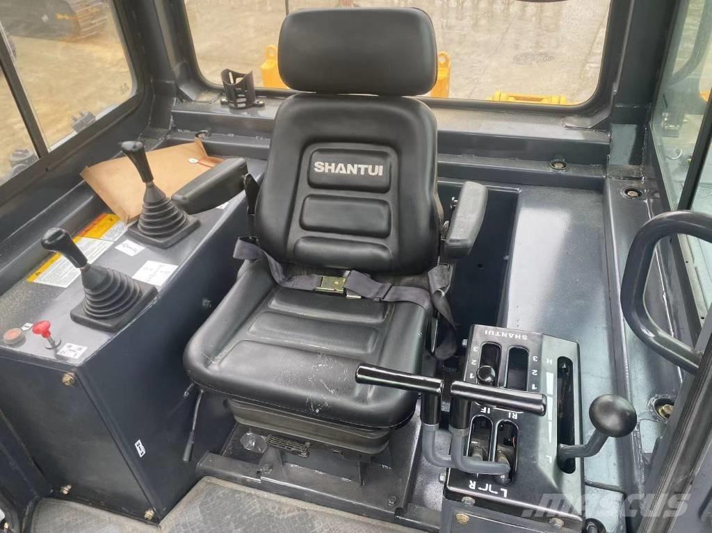 Shantui SD 22 Гусеничные бульдозеры