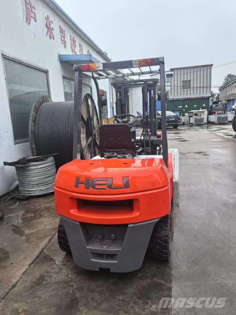 Heli 3吨 Дизельные погрузчики