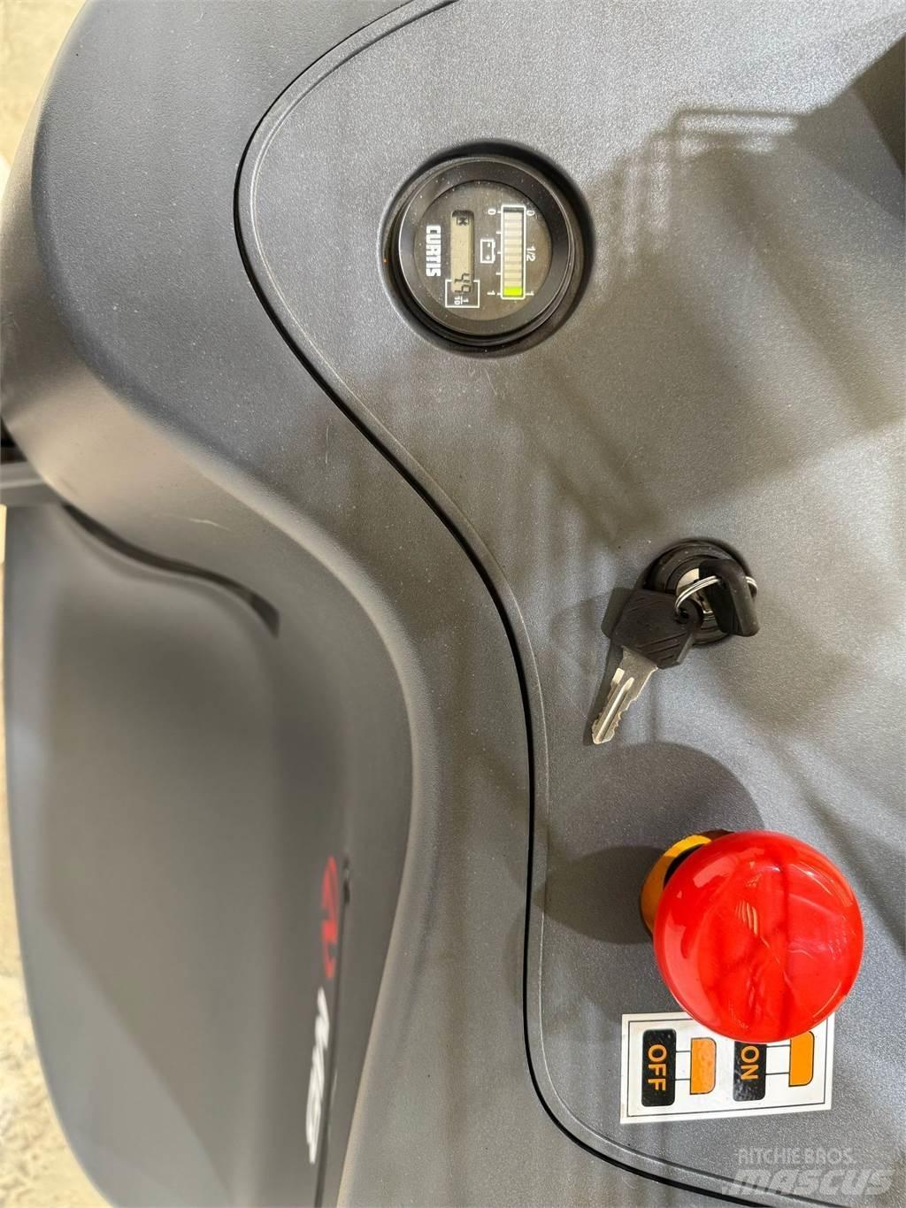 XEA 10 2S300 Ручные штабелёры с электроподъёмом