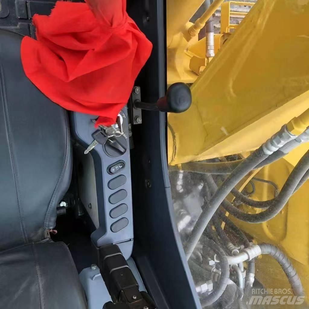 Komatsu PC 60 Гусеничные экскаваторы