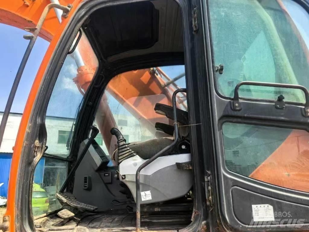 Doosan DX 260 Гусеничные экскаваторы