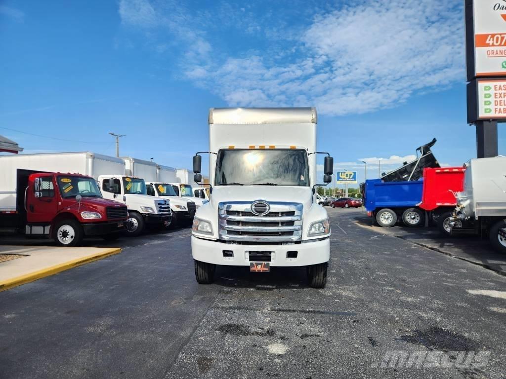 Hino 268 A Грузовики-Фургоны