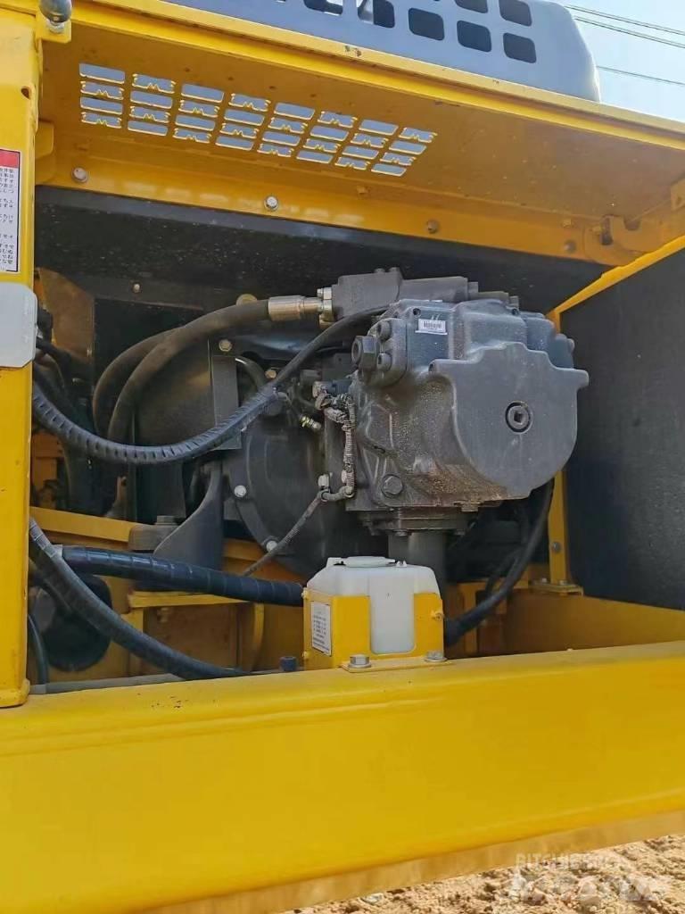 Komatsu 450-8 Гусеничные экскаваторы