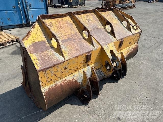 Liebherr LR 622 Ковши