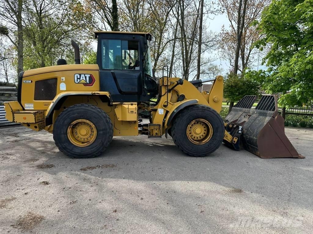 CAT 938 M Фронтальные погрузчики