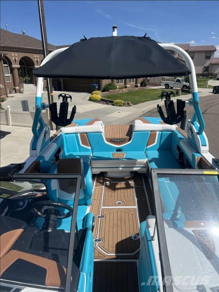 Nautique G23 Земснаряды / баржи