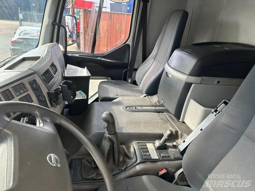 Volvo FE 300 Шасси с кабиной