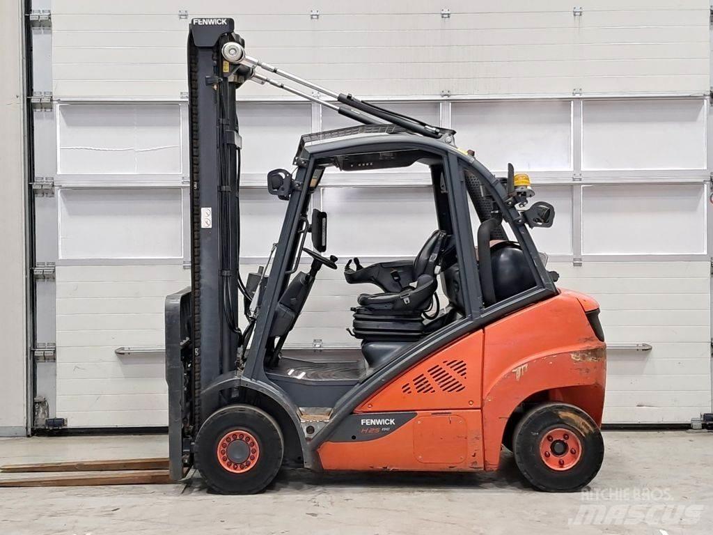Linde H25T-02 Газовые погрузчики