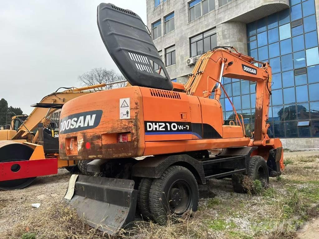 Doosan DH 210 W-7 Колёсные экскаваторы