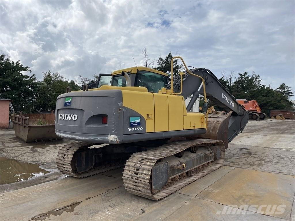 Volvo EC 160 LC Гусеничные экскаваторы
