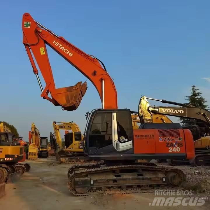 Hitachi ZX240 Гусеничные экскаваторы