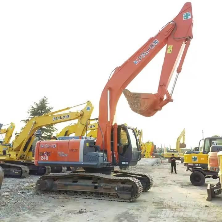 Hitachi ZX240 Гусеничные экскаваторы