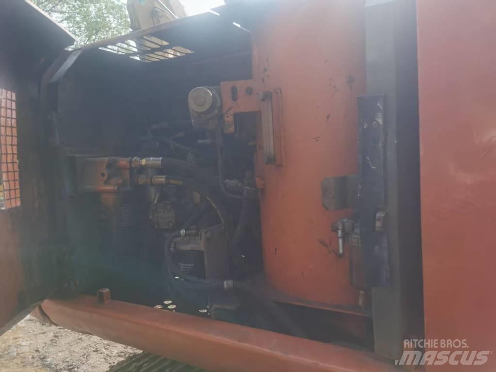 Hitachi ZX 120 Гусеничные экскаваторы