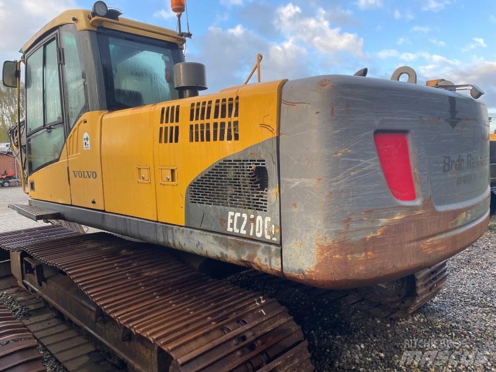 Volvo EC210C Гусеничные экскаваторы