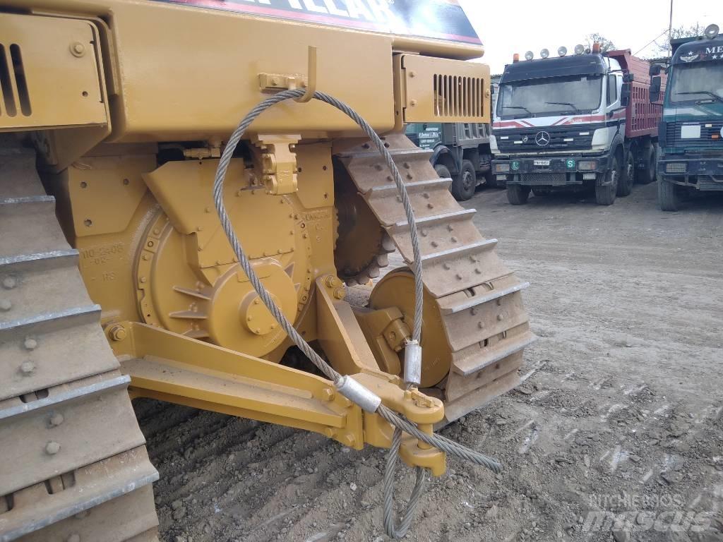 CAT D 7 R Бульдозеры