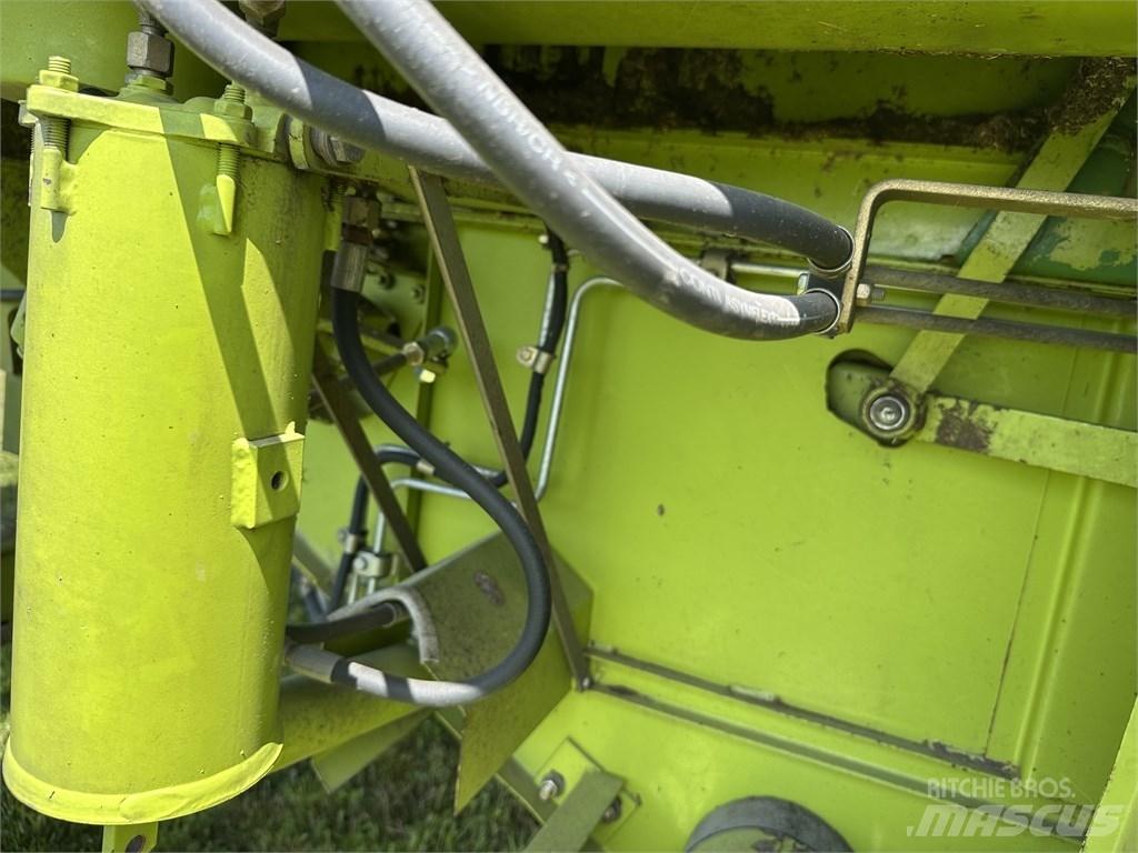 CLAAS Mega 208 Зерноуборочные комбайны