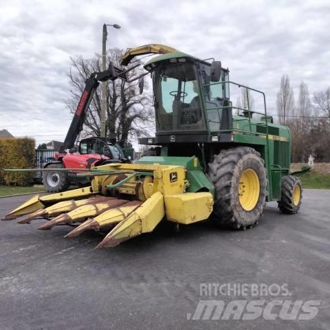 John Deere 6610 Самоходные кормоуборочные комбайны