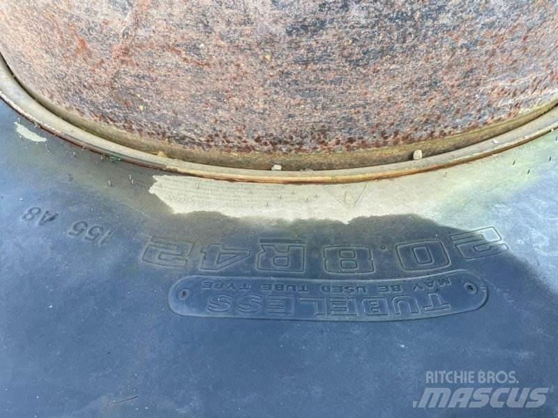 Goodyear 20.8 R42 Навесное оборудование и запчасти