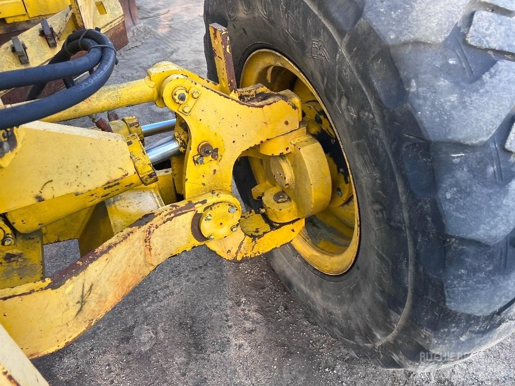 Champion 720 A VHP Грейдеры