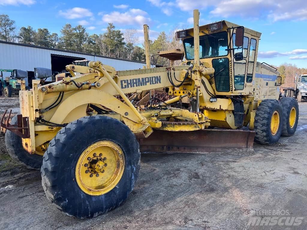 Champion 720 A VHP Грейдеры