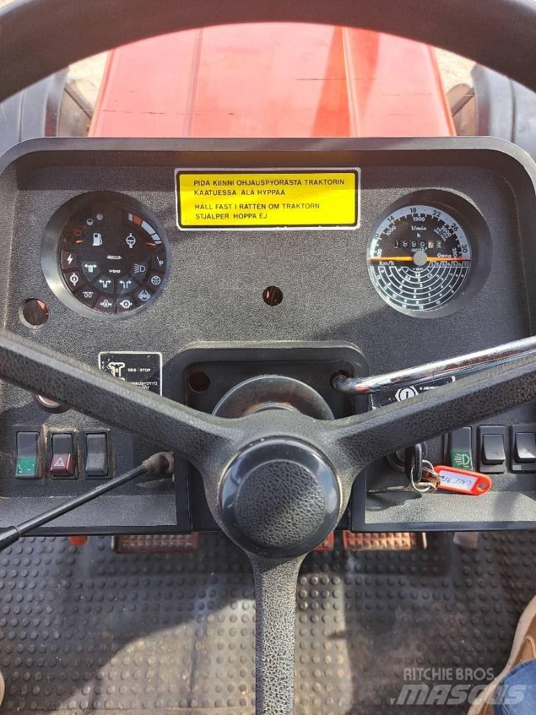 International 956XL Трактора