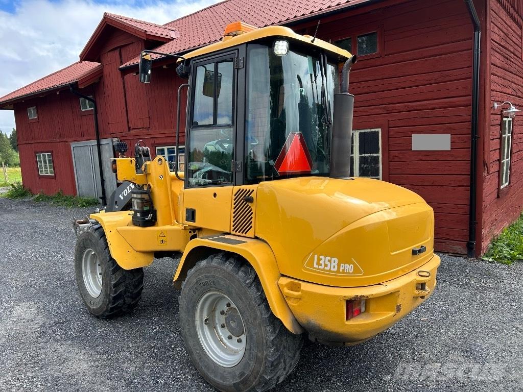 Volvo L 35 B Фронтальные погрузчики