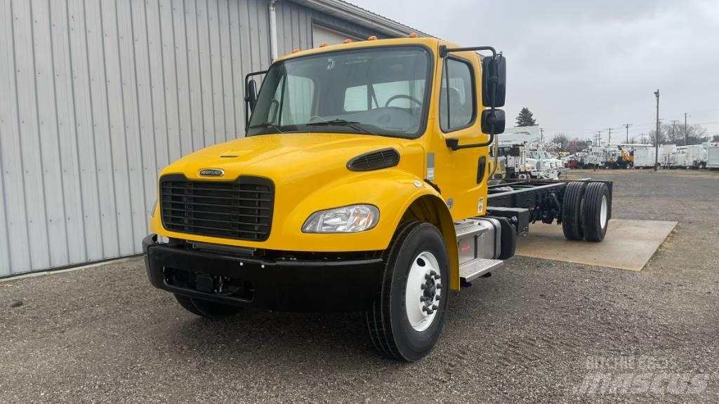 Freightliner M2 Шасси с кабиной