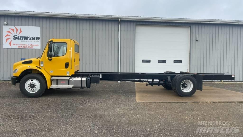 Freightliner M2 Шасси с кабиной