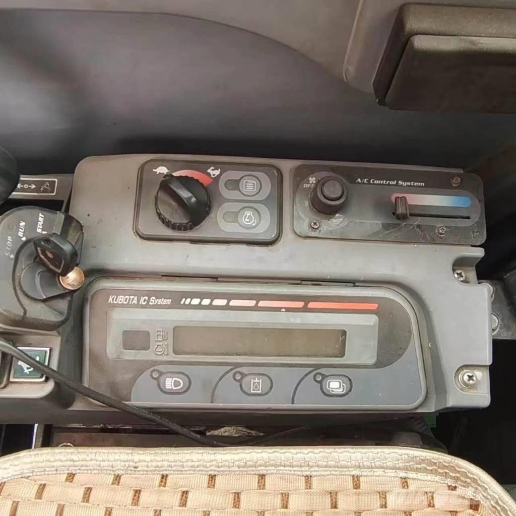 Kubota KX 183 Гусеничные экскаваторы