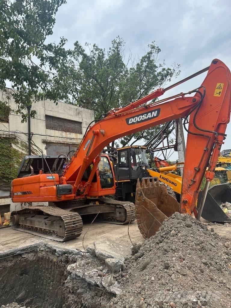 Doosan DX300 Гусеничные экскаваторы