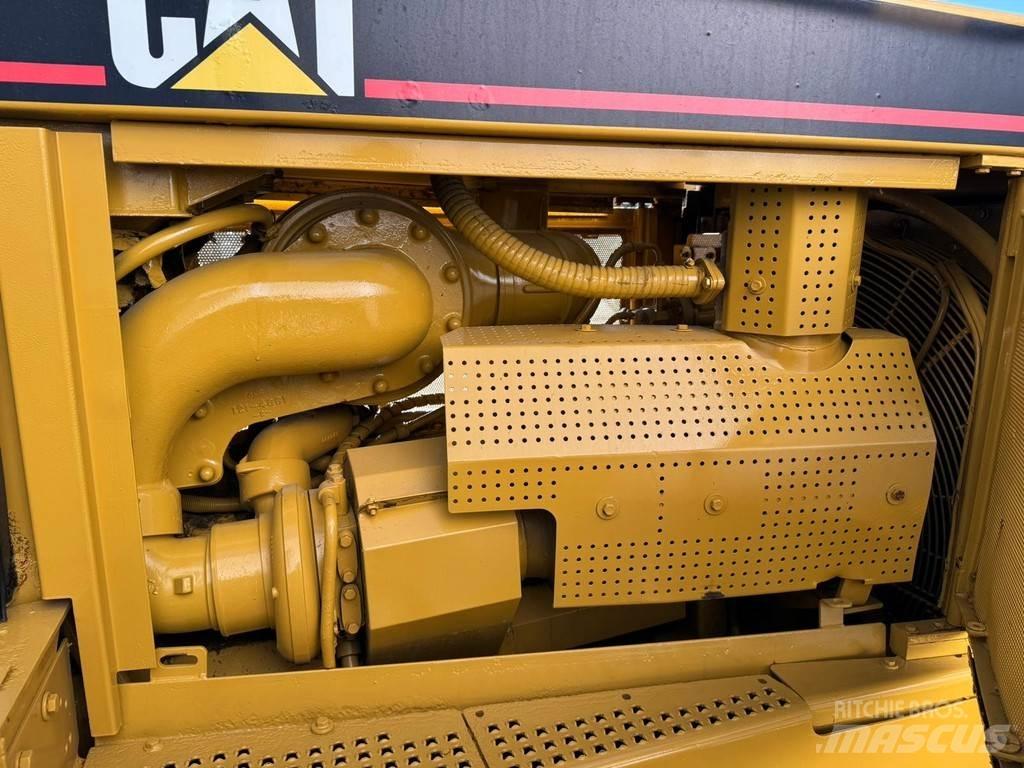 CAT D8R Гусеничные бульдозеры