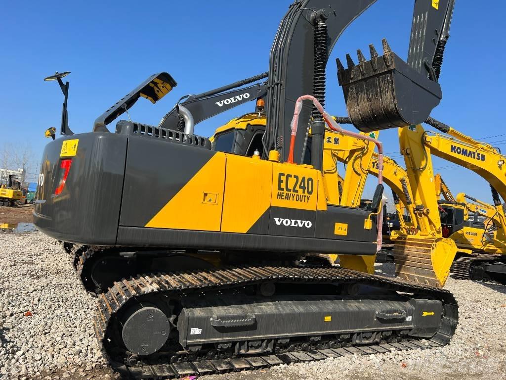 Volvo EC240DL Гусеничные экскаваторы