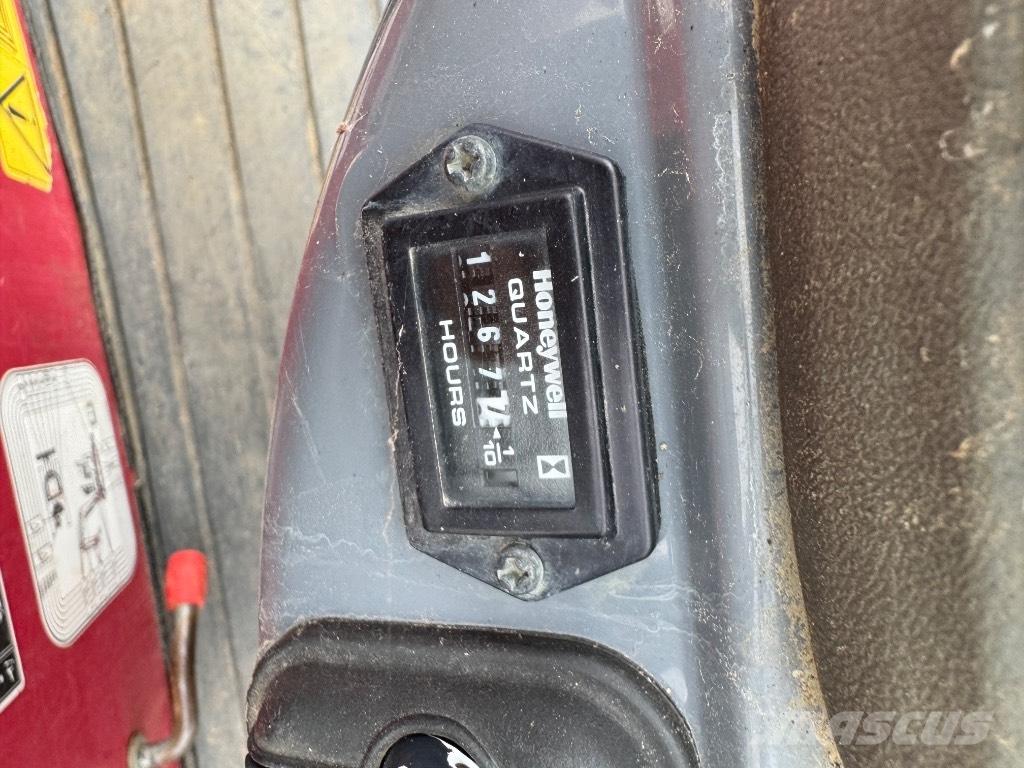Yanmar SV08 (1D879) Мини-экскаваторы