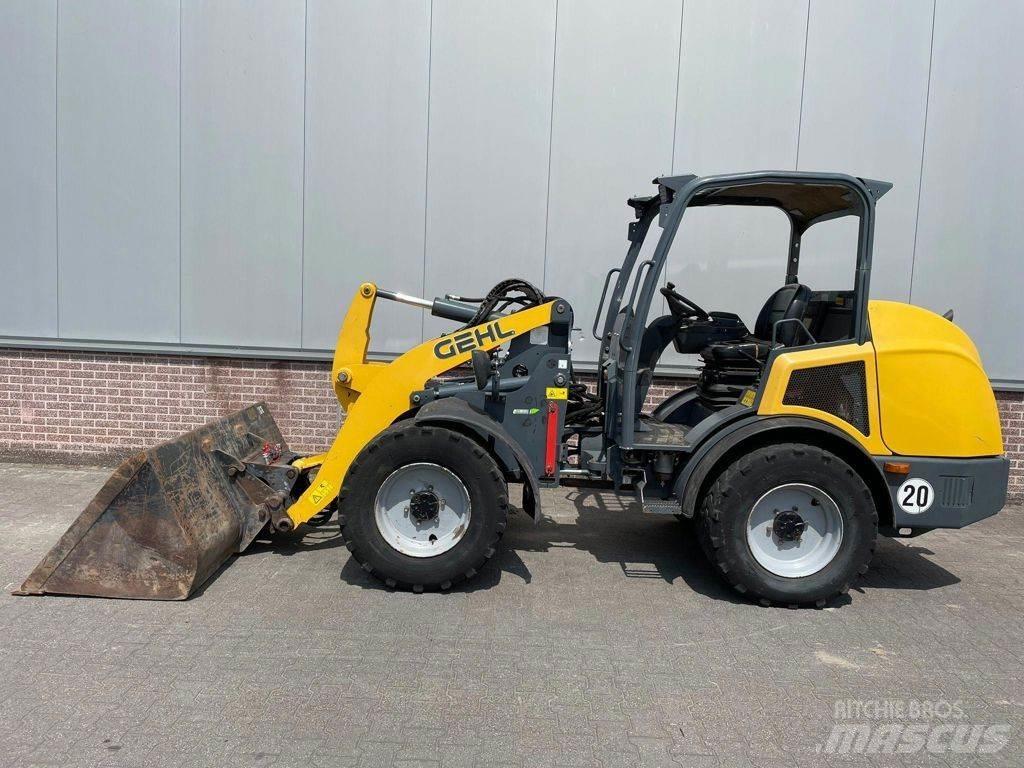 Gehl AL650 Фронтальные погрузчики