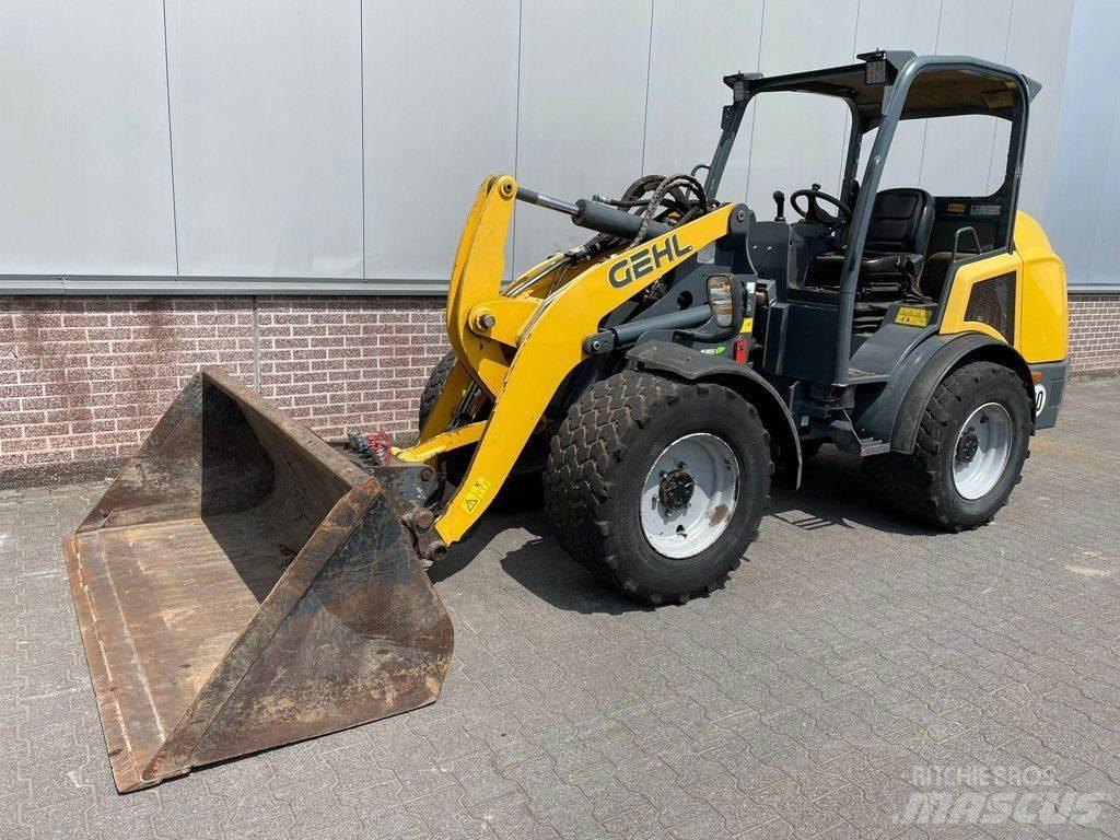 Gehl AL650 Фронтальные погрузчики