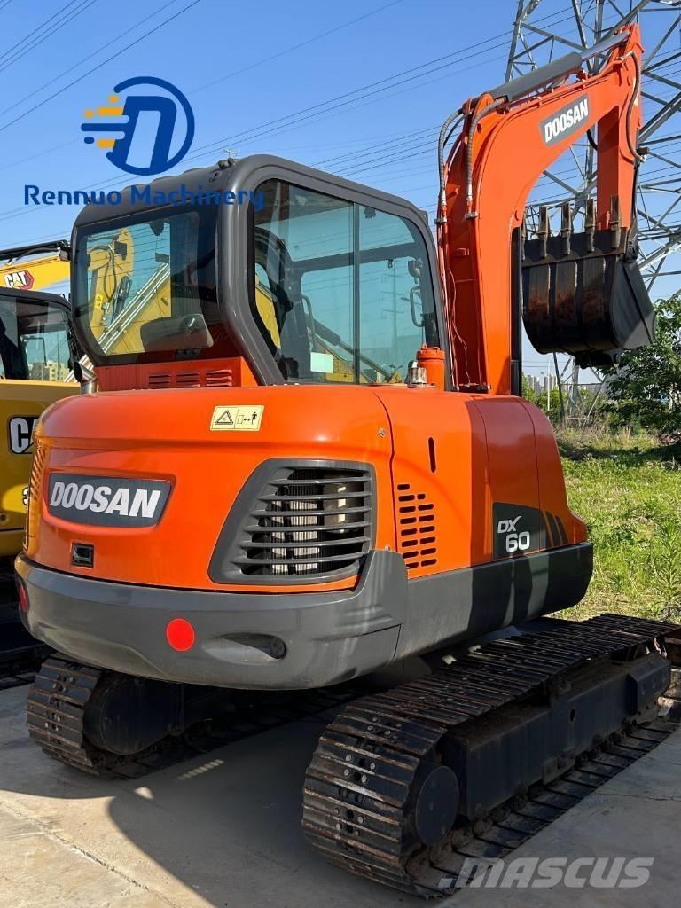 Doosan DX 60 Гусеничные экскаваторы