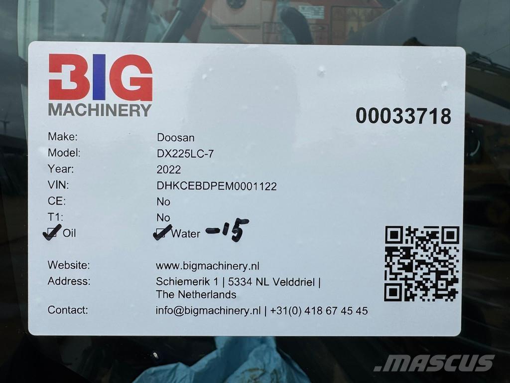 Doosan DX225LC-7 Гусеничные экскаваторы