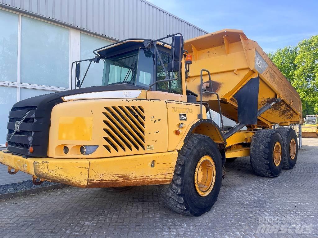 Volvo A25E Шарнирно-сочленённые самосвалы
