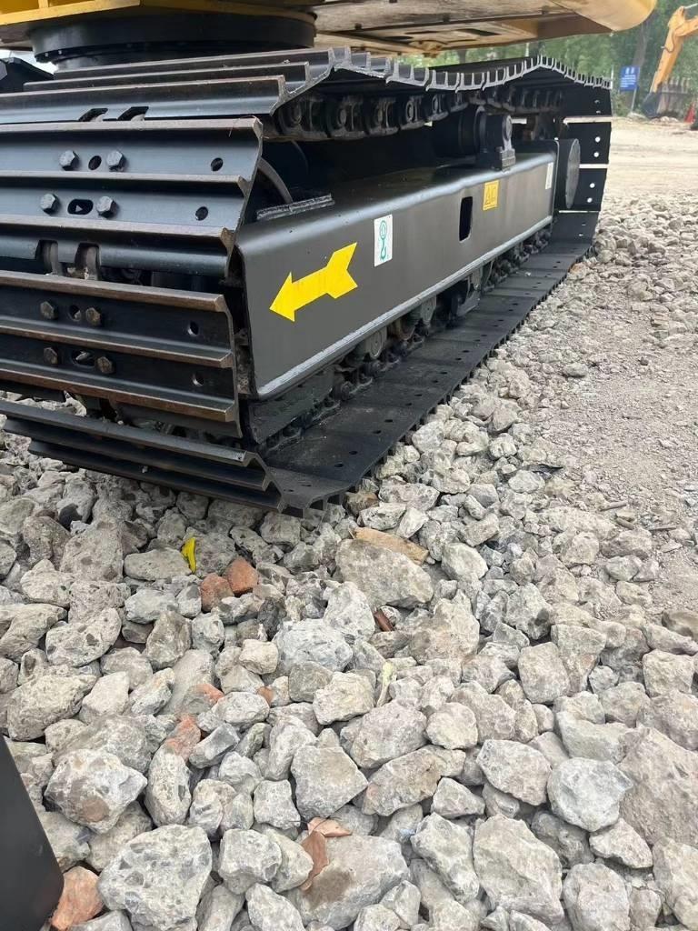 Komatsu PC70-8 Малые экскаваторы 7т-12т