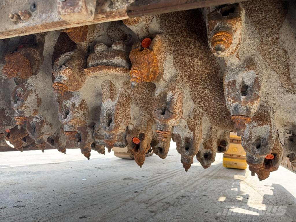 Wirtgen W 150 CFI Дорожные фрезы