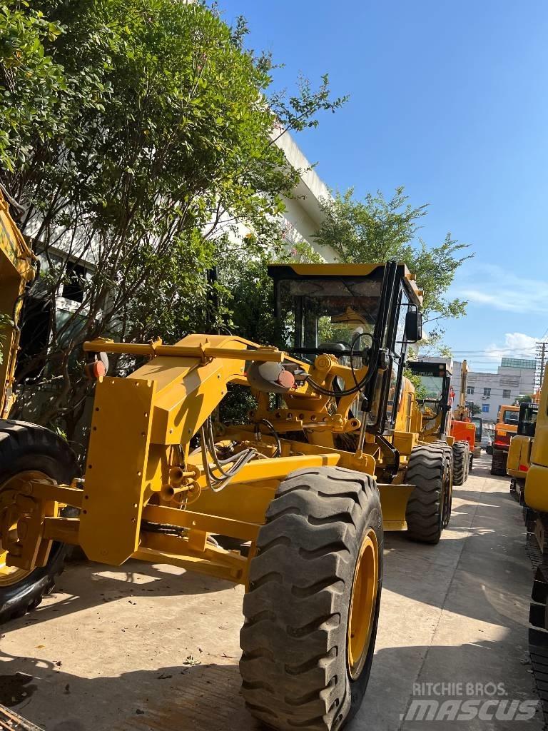 CAT 140K Грейдеры