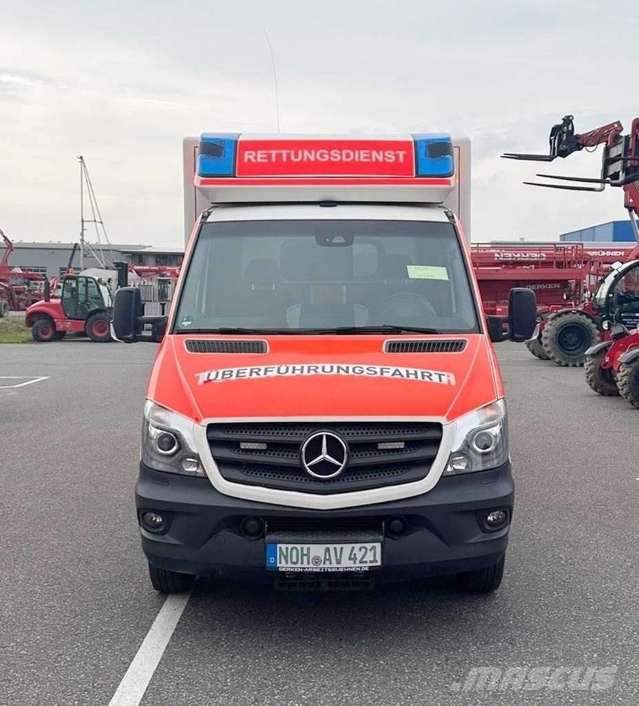 Mercedes-Benz 1032 Машины скорой помощи