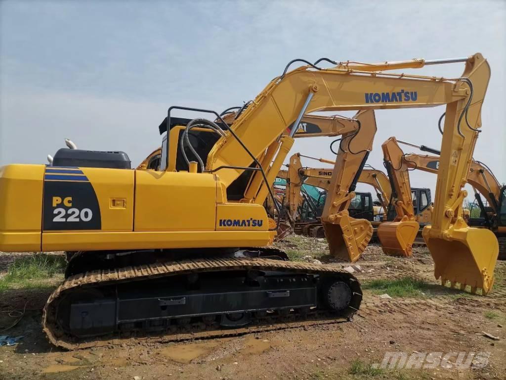 Komatsu PC 220-8 Гусеничные экскаваторы