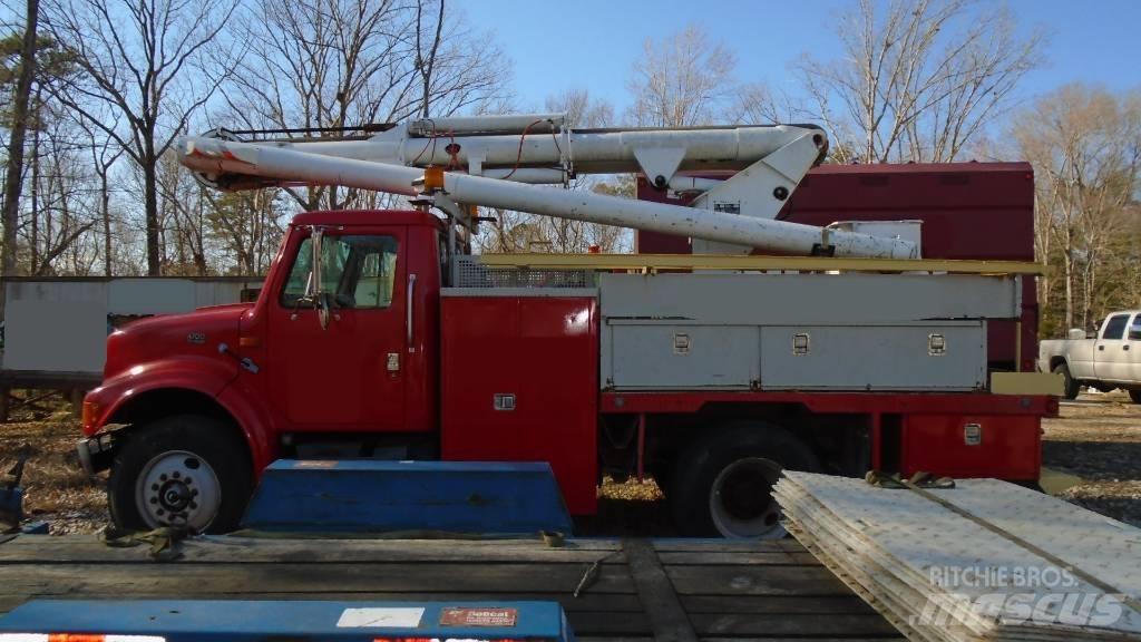 International 4700 Автовышки