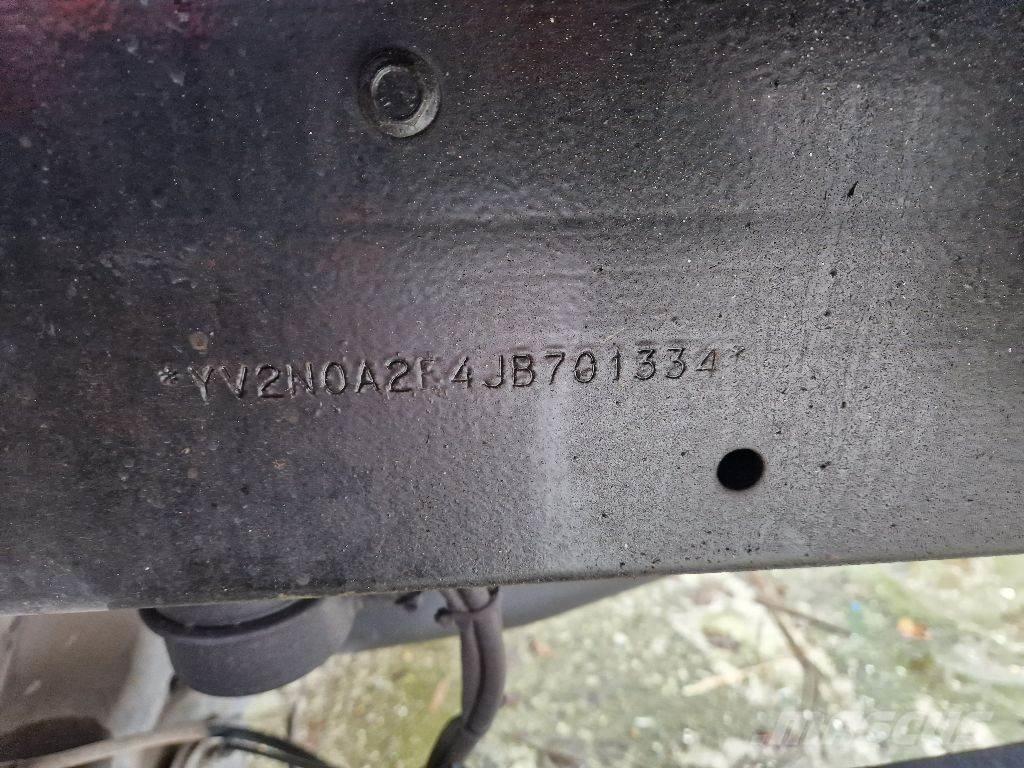 Volvo N10 6x6 Шасси с кабиной