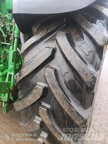 John Deere 7530 Трактора