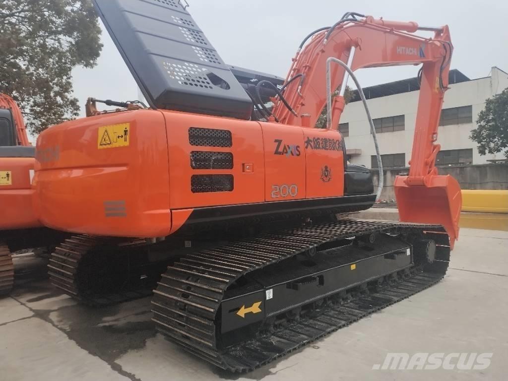Hitachi ZX 200 Гусеничные экскаваторы
