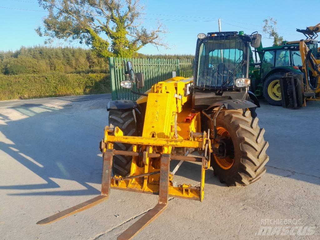 JCB 531-70 Сельскохозяйственные телескопические погрузчики